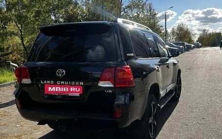 Toyota Land Cruiser 200, 2014 год, 2 900 000 рублей, 4 фотография