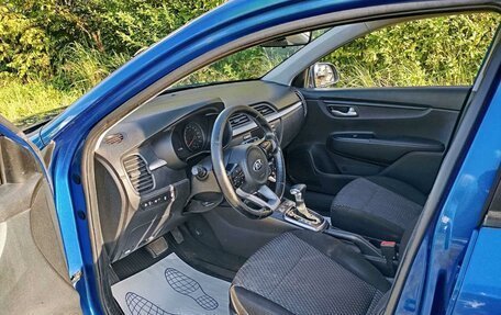KIA Rio IV, 2018 год, 957 000 рублей, 8 фотография