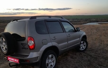 Chevrolet Niva I рестайлинг, 2012 год, 450 000 рублей, 3 фотография