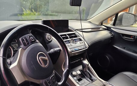 Lexus NX I, 2017 год, 2 800 000 рублей, 5 фотография