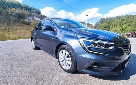 Renault Megane IV, 2021 год, 1 630 000 рублей, 6 фотография