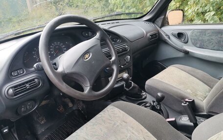 Chevrolet Niva I рестайлинг, 2004 год, 250 000 рублей, 11 фотография