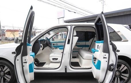 Rolls-Royce Cullinan, 2024 год, 57 900 000 рублей, 6 фотография