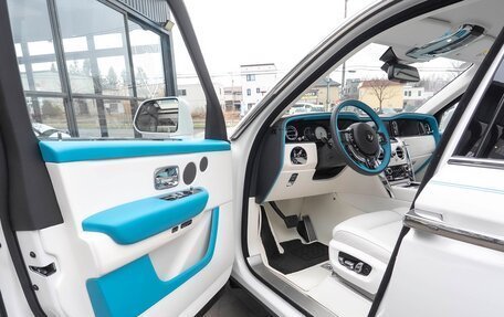 Rolls-Royce Cullinan, 2024 год, 57 900 000 рублей, 11 фотография