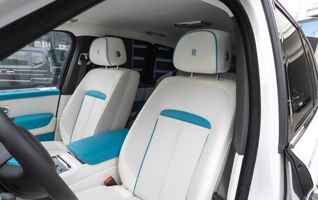 Rolls-Royce Cullinan, 2024 год, 57 900 000 рублей, 17 фотография