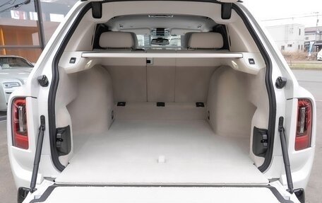 Rolls-Royce Cullinan, 2024 год, 57 900 000 рублей, 8 фотография