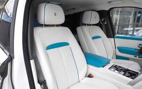 Rolls-Royce Cullinan, 2024 год, 57 900 000 рублей, 18 фотография