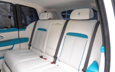 Rolls-Royce Cullinan, 2024 год, 57 900 000 рублей, 19 фотография