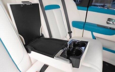 Rolls-Royce Cullinan, 2024 год, 57 900 000 рублей, 26 фотография