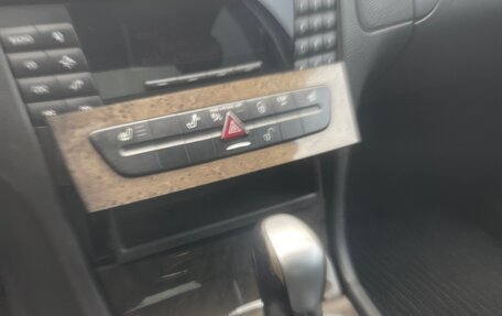 Mercedes-Benz E-Класс, 2004 год, 900 000 рублей, 6 фотография