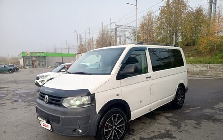 Volkswagen Caravelle T5, 2010 год, 1 550 000 рублей, 13 фотография
