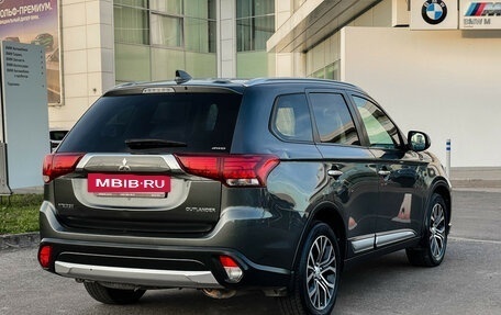 Mitsubishi Outlander III рестайлинг 3, 2018 год, 1 947 000 рублей, 5 фотография