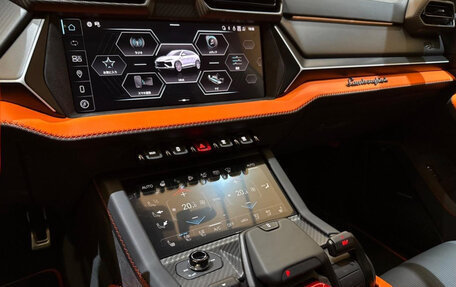 Lamborghini Urus I, 2025 год, 39 990 000 рублей, 8 фотография