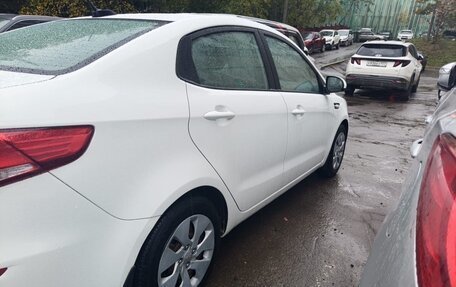 KIA Rio III рестайлинг, 2017 год, 1 000 000 рублей, 6 фотография