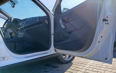 Renault Logan II, 2021 год, 1 080 000 рублей, 11 фотография