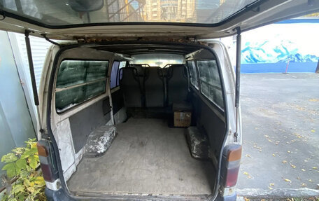 Toyota HiAce H100, 1995 год, 365 000 рублей, 11 фотография