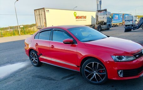 Volkswagen Jetta VI, 2013 год, 1 800 000 рублей, 3 фотография
