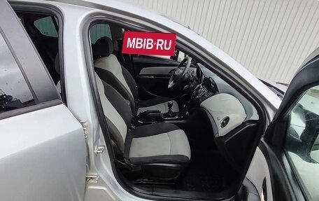 Chevrolet Cruze II, 2011 год, 390 000 рублей, 8 фотография