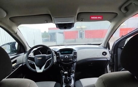 Chevrolet Cruze II, 2011 год, 390 000 рублей, 7 фотография