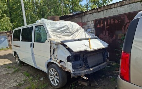Volkswagen Transporter T4, 2000 год, 450 000 рублей, 1 фотография