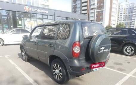Chevrolet Niva I рестайлинг, 2009 год, 330 000 рублей, 4 фотография