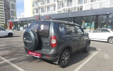 Chevrolet Niva I рестайлинг, 2009 год, 330 000 рублей, 3 фотография