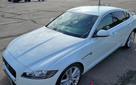 Jaguar XF II, 2016 год, 1 700 000 рублей, 2 фотография