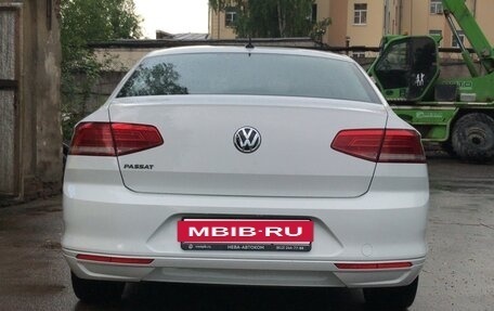 Volkswagen Passat B8 рестайлинг, 2018 год, 1 490 000 рублей, 2 фотография