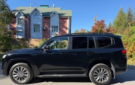 Toyota Land Cruiser, 2024 год, 14 300 000 рублей, 3 фотография