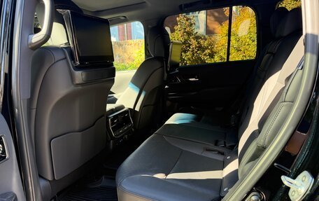 Toyota Land Cruiser, 2024 год, 14 300 000 рублей, 13 фотография