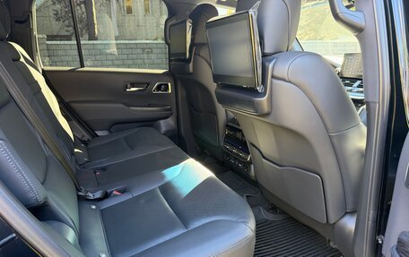 Toyota Land Cruiser, 2024 год, 14 300 000 рублей, 11 фотография
