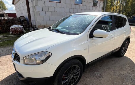 Nissan Qashqai, 2011 год, 999 900 рублей, 3 фотография