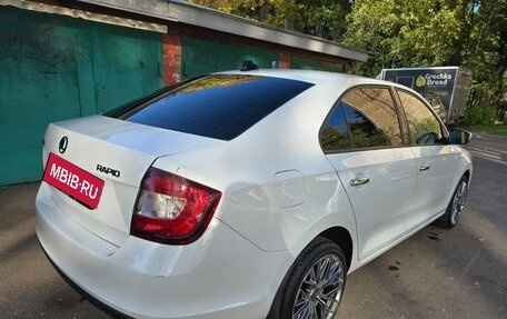 Skoda Rapid I, 2018 год, 840 000 рублей, 9 фотография