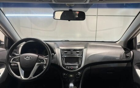Hyundai Solaris II рестайлинг, 2012 год, 650 000 рублей, 10 фотография
