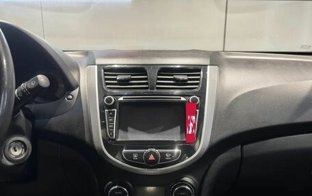 Hyundai Solaris II рестайлинг, 2012 год, 650 000 рублей, 11 фотография