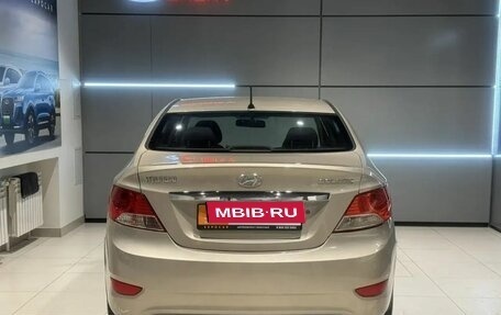 Hyundai Solaris II рестайлинг, 2012 год, 650 000 рублей, 6 фотография