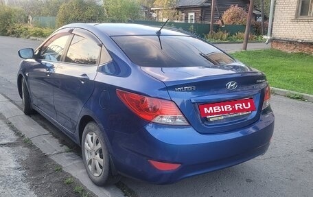Hyundai Solaris II рестайлинг, 2011 год, 740 000 рублей, 4 фотография