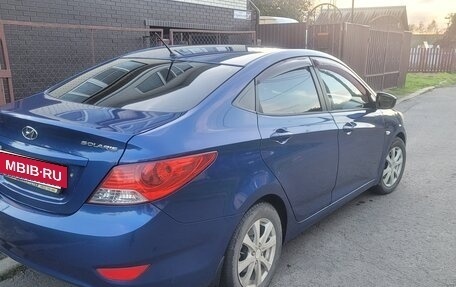 Hyundai Solaris II рестайлинг, 2011 год, 740 000 рублей, 5 фотография