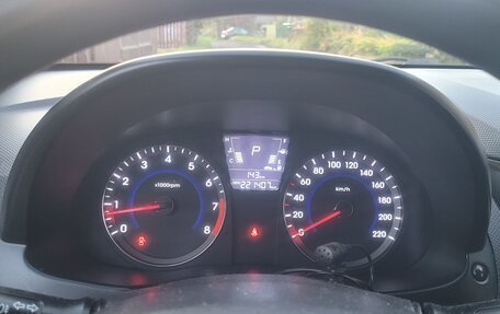 Hyundai Solaris II рестайлинг, 2011 год, 740 000 рублей, 12 фотография