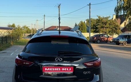 Infiniti QX70, 2013 год, 2 400 000 рублей, 5 фотография