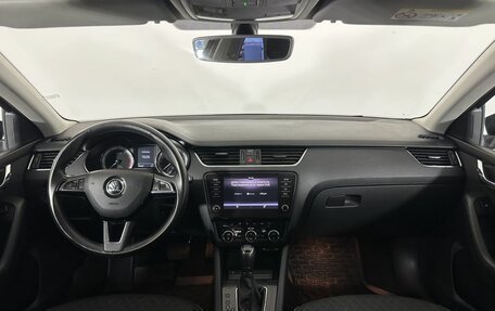 Skoda Octavia, 2017 год, 1 450 000 рублей, 7 фотография