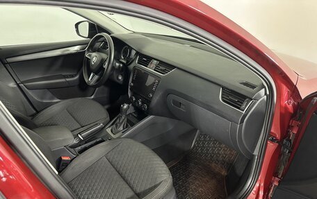 Skoda Octavia, 2017 год, 1 450 000 рублей, 14 фотография