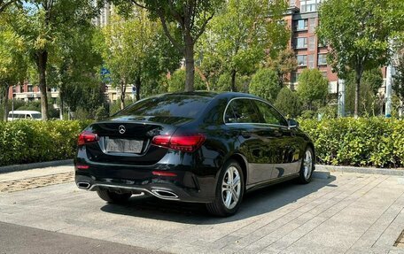 Mercedes-Benz A-Класс, 2023 год, 1 890 002 рублей, 5 фотография
