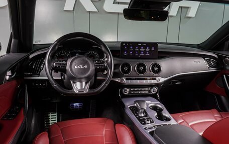 KIA Stinger I, 2022 год, 3 499 000 рублей, 6 фотография