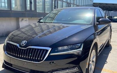 Skoda Superb III рестайлинг, 2021 год, 2 070 000 рублей, 1 фотография