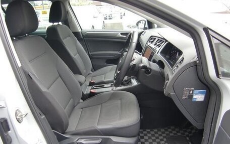 Volkswagen Golf VII, 2018 год, 999 069 рублей, 9 фотография