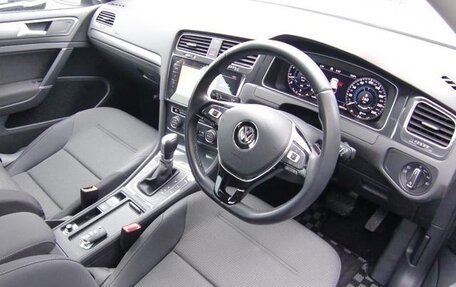 Volkswagen Golf VII, 2018 год, 999 069 рублей, 14 фотография