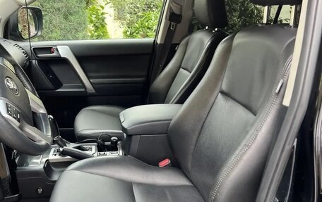 Toyota Land Cruiser Prado 150 рестайлинг 2, 2014 год, 4 200 000 рублей, 14 фотография
