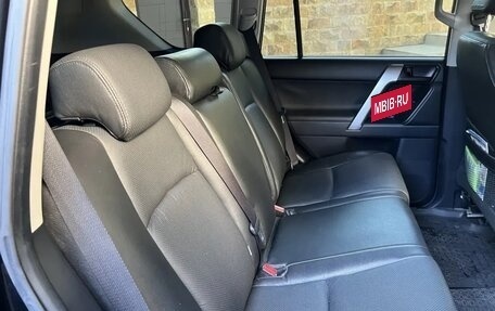 Toyota Land Cruiser Prado 150 рестайлинг 2, 2014 год, 4 200 000 рублей, 12 фотография