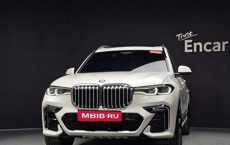 BMW X7, 2022 год, 9 730 084 рублей, 2 фотография